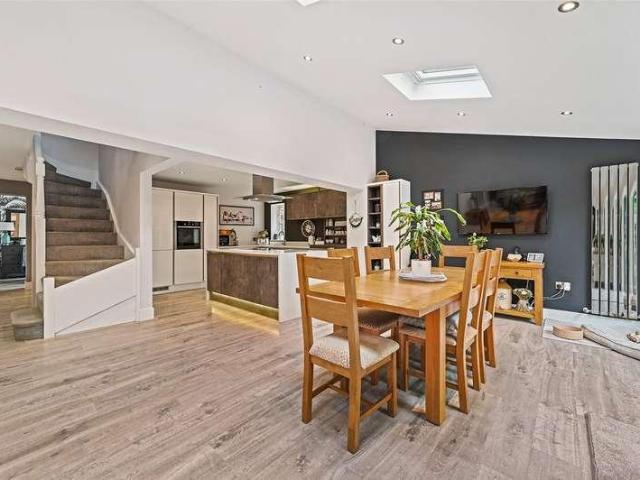 House for sale in Stratford St Mary, Chelmondiston
