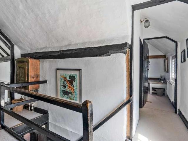 House for sale in West End, Heol-las