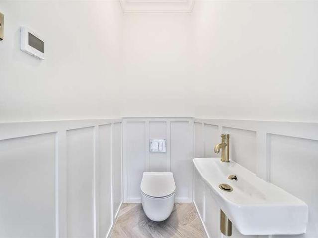 House for sale in Stoke Bishop, Bristol
