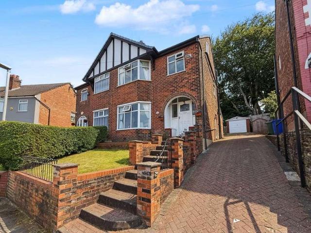 House for sale in Heaton Park, Bury