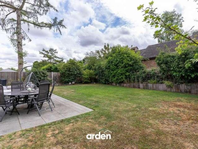House for sale in Bromsgrove, Worcestershire