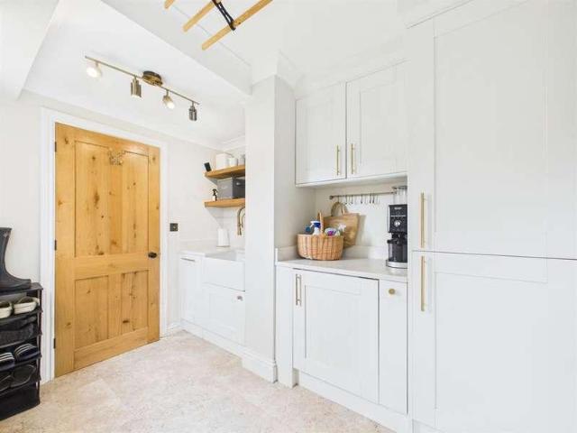 House for sale in Crawley, Black Bourton
