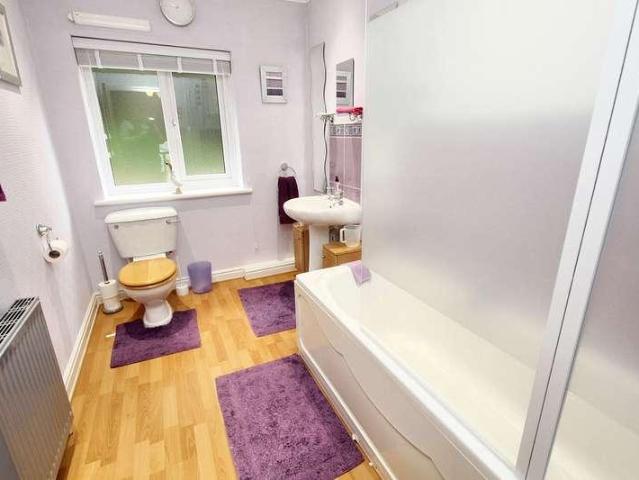 House for sale in Todmorden, West Yorkshire