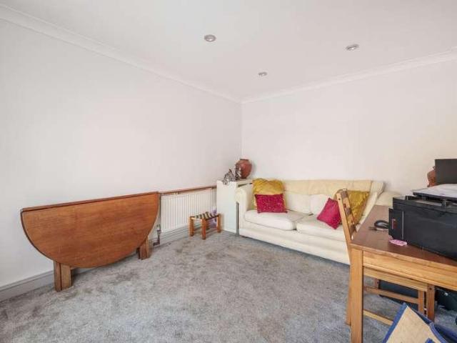 House for sale in Windsor, Fishery