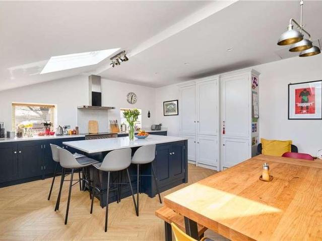 House for sale in West Chevin, Guiseley
