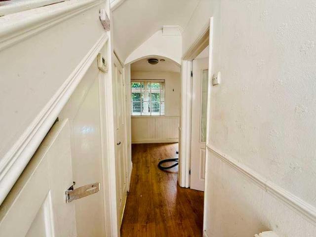House for sale in The Wrythe, Greater London