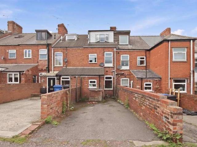 House for sale in Loundsley Green, East Midlands
