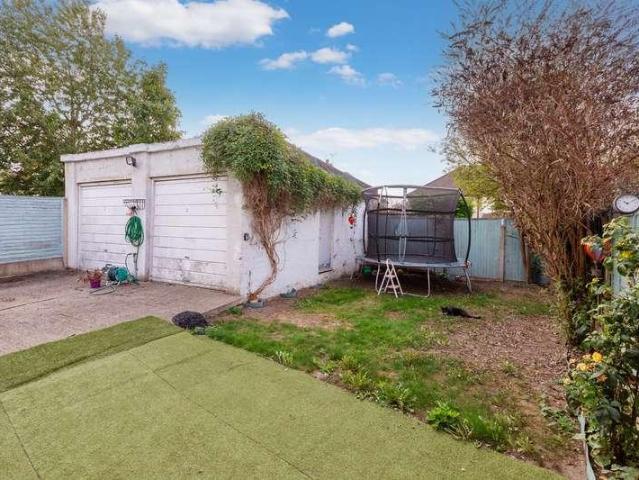 House for sale in Cippenham, Slough
