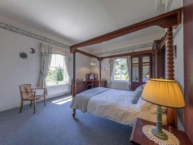 House for sale in Burland and Acton