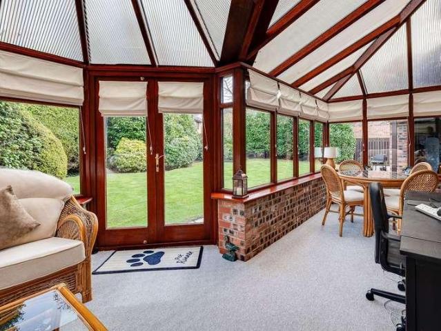 House for sale in Great Boughton, Cheshire
