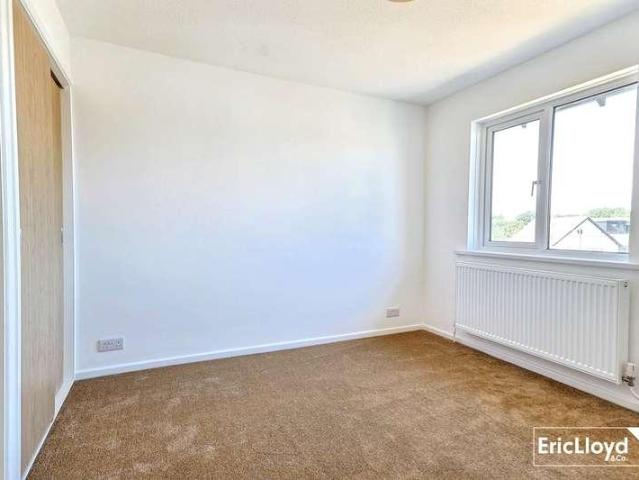 House for sale in Broadsands