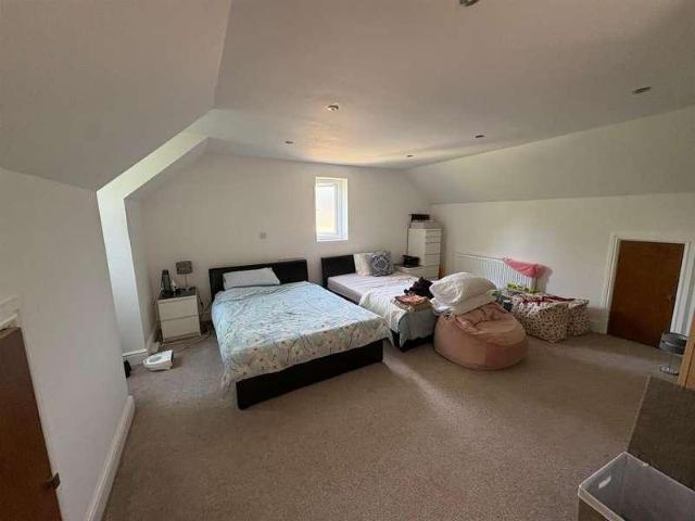 House for sale in Hove Edge, Hipperholme