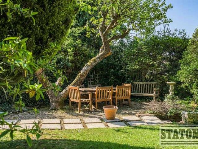House for sale in Hadley Wood, Greater London