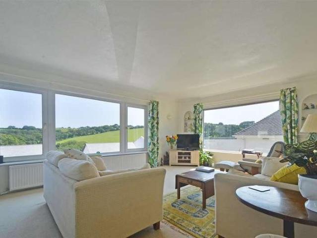 House for sale in Mawnan, Maenporth