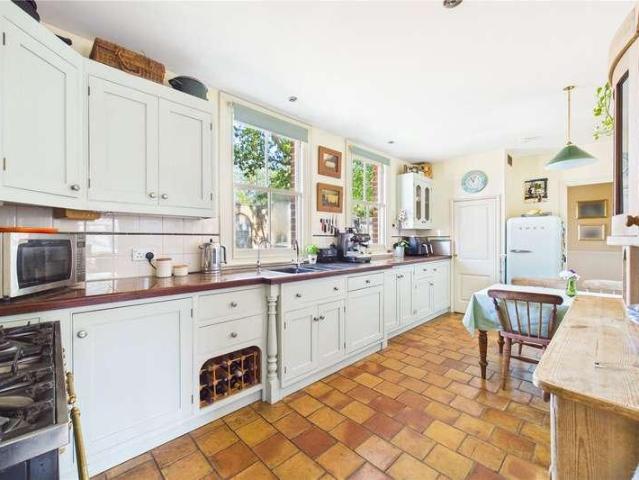 House for sale in Burghfield, West Berkshire