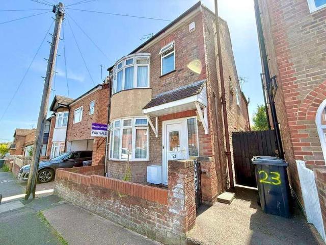 House for sale in Dunstable, Bedfordshire