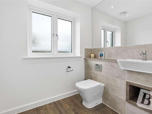 House for sale in Springhead, Gravesham