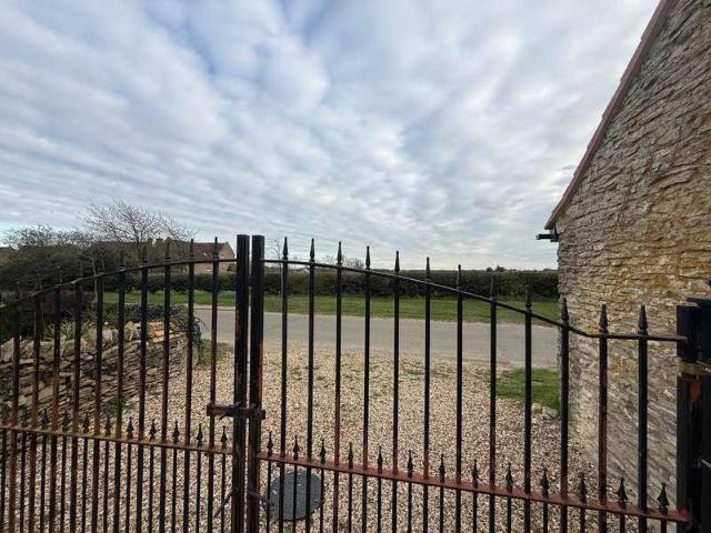 House for sale in Barholm, Lincolnshire