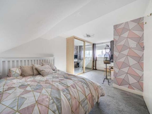 House for sale in Poverest, Greater London