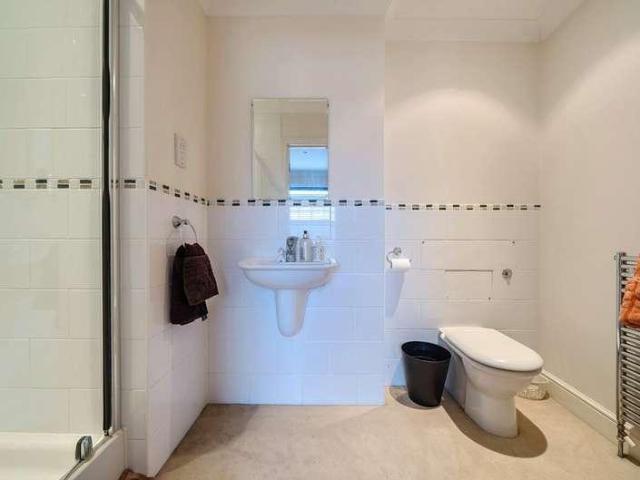 House for sale in Beckenham, Eden Park