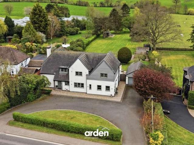 House for sale in Bromsgrove, Worcestershire