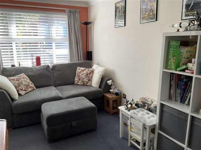 House for sale in Andrew's Hill, Horsham