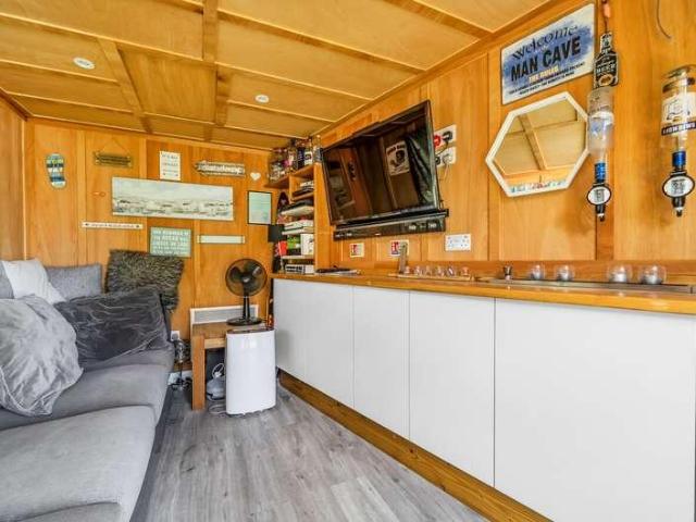 House for sale in Farncombe, Waverley