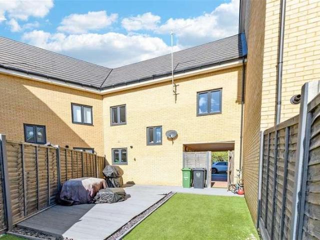 House for sale in Worcester Park Estate, Monks Orchard