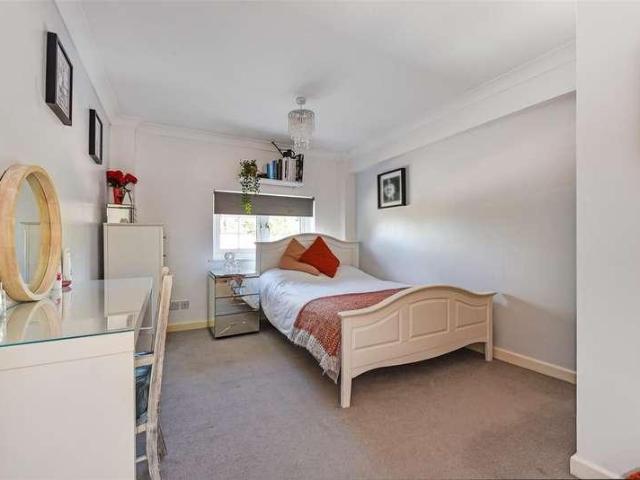 House for sale in Aldingbourne, Clapham