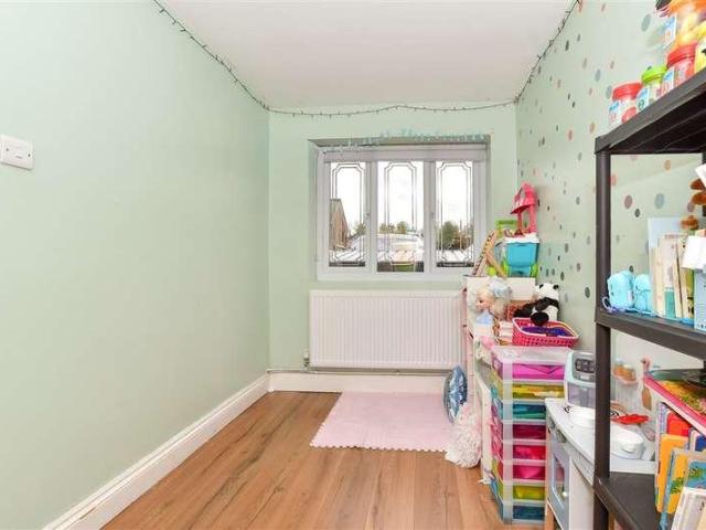 House for sale in Laindon, Essex