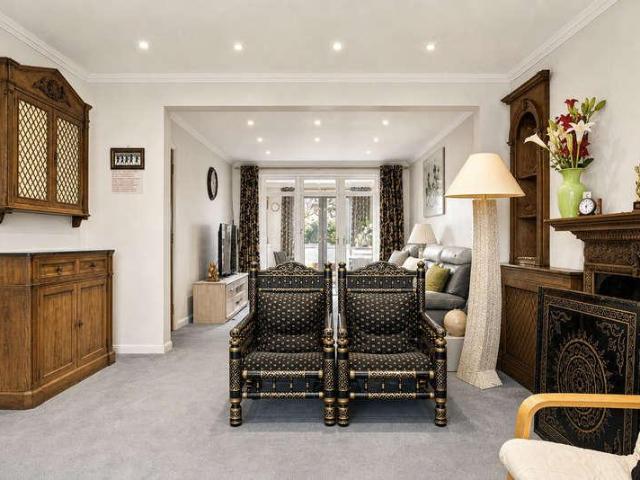 House for sale in Kingsbury, Greater London