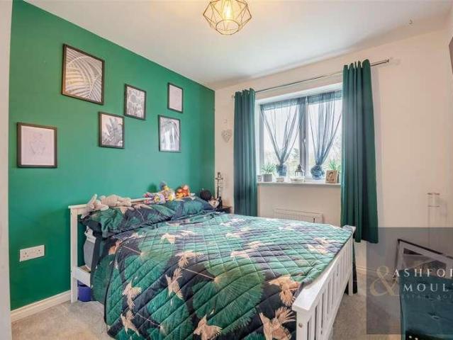 House for sale in Potters Corner, East Midlands