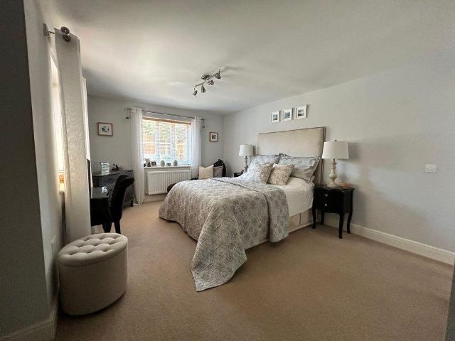 House for sale in Bromsberrow Heath, Gloucestershire