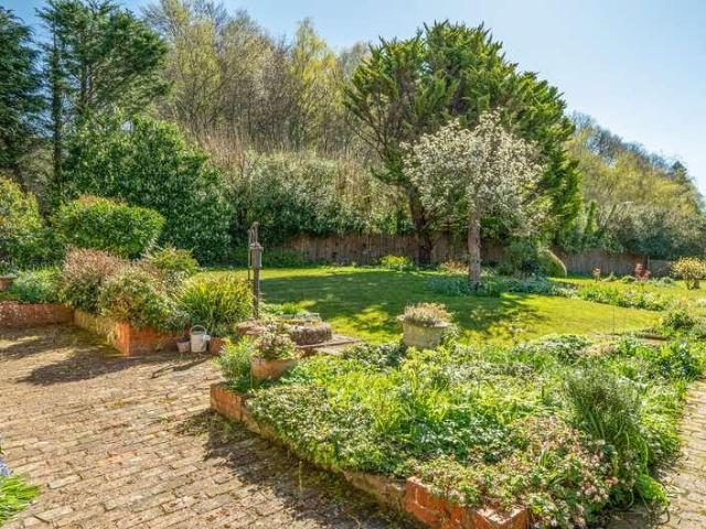 House for sale in Brook, Fole