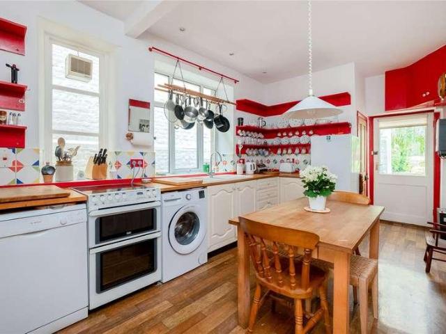 House for sale in Black Bourton, Oxfordshire