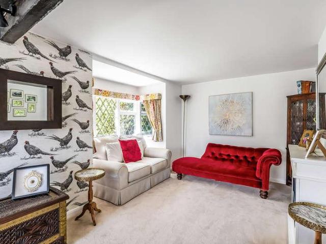 House for sale in Oxted, Hillview
