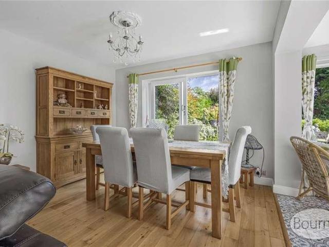 House for sale in Wanborough, Westborough