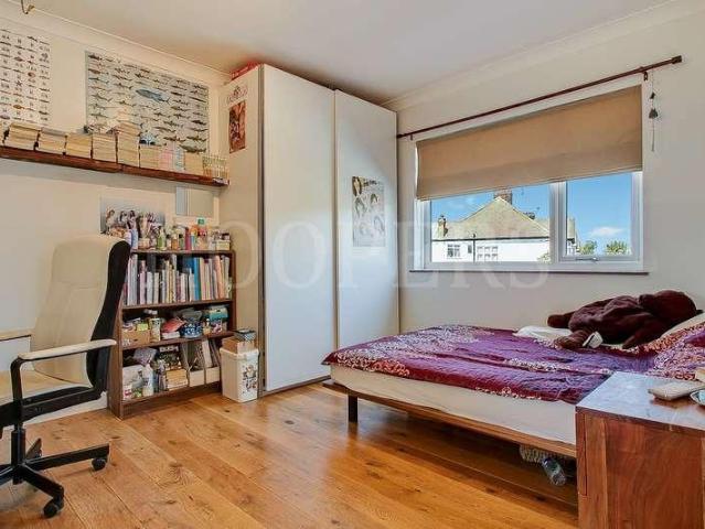 House for sale in Dollis Hill, Greater London