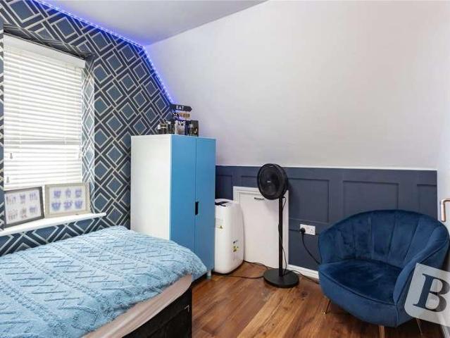 House for sale in Dagenham, Becontree Heath