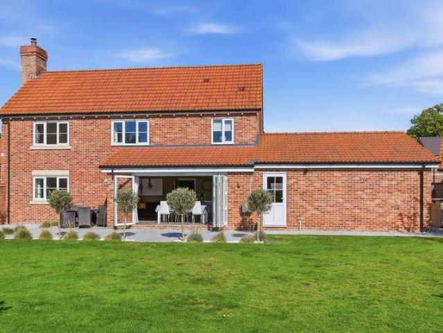 House for sale in Dale Hill, Essex