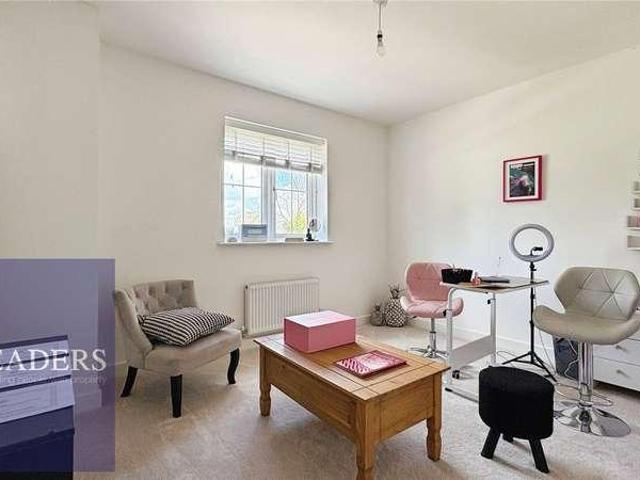 House for sale in Chipping Hill, Essex