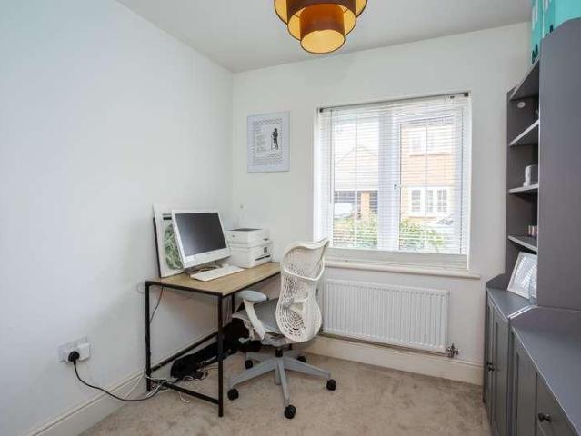 House for sale in Elmfield, Leicestershire