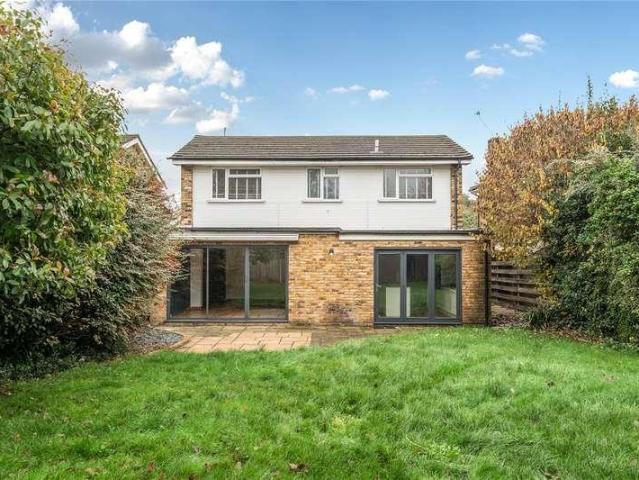 House for sale in Lower Green Esher, Blackhills