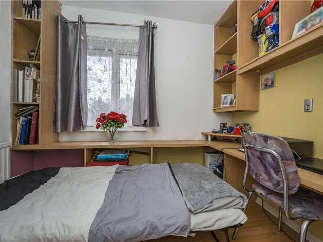 House for sale in New Malden, Greater London