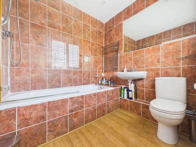 House for sale in Fishersgate, West Sussex