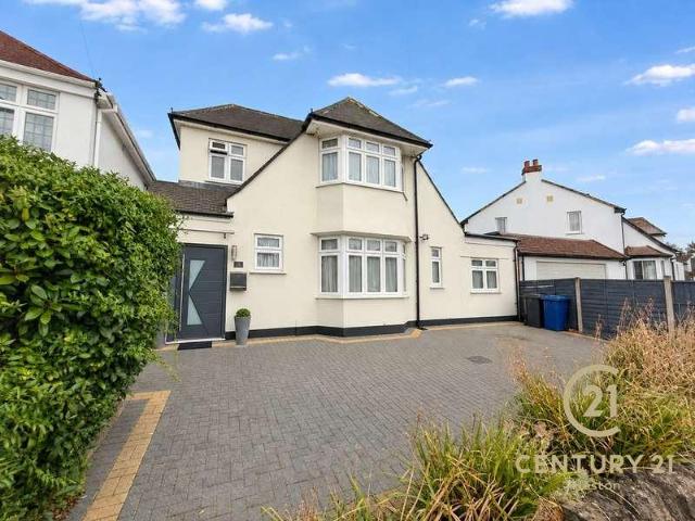 House for sale in London Borough of Ealing, Greater London