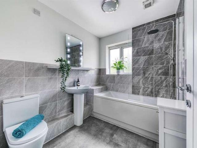 House for sale in Heatherton, East Midlands