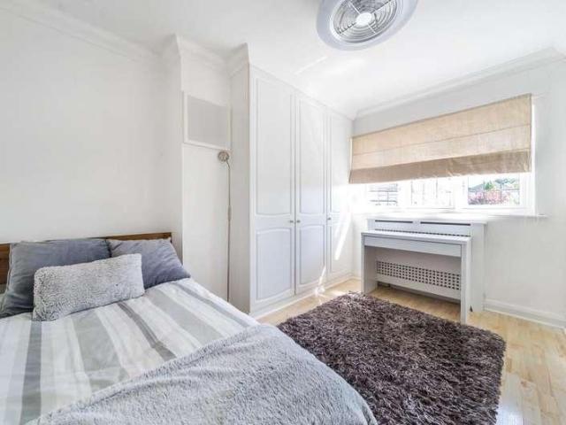 House for sale in West Ewell, Ewell