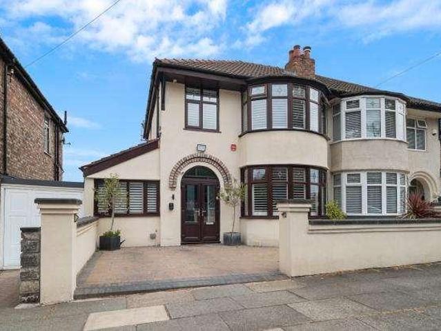 House for sale in Calderstones