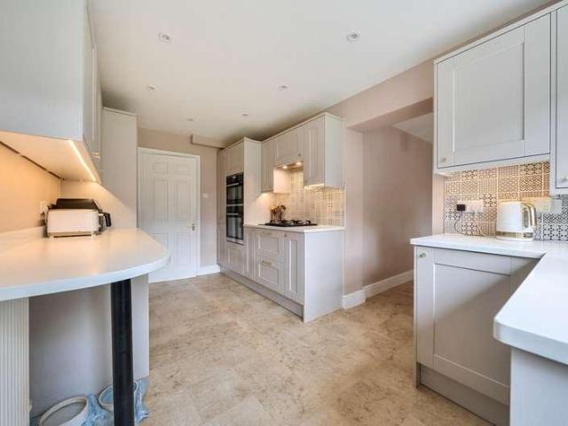 House for sale in Finchampstead